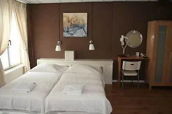 Budget Hotel Barbacan Amsterdam