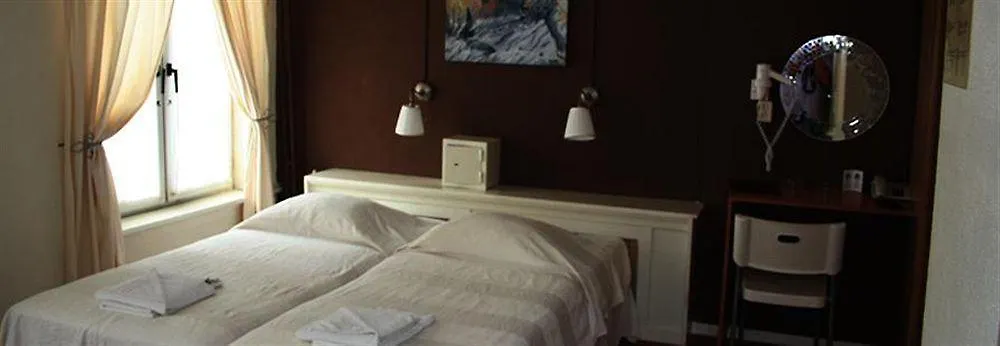 Budget Hotel Barbacan Amsterdam
